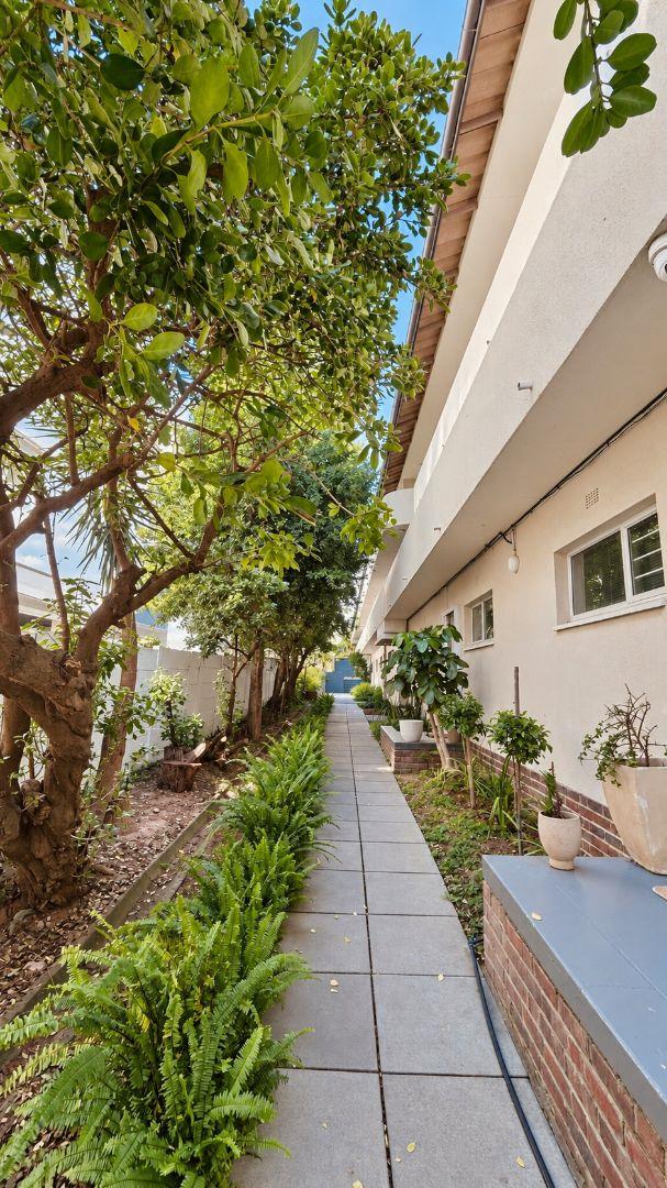 1 Bedroom Property for Sale in Green Point Western Cape